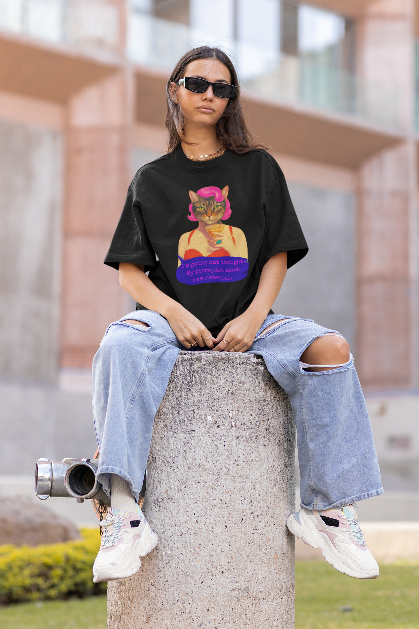 Sarcastic Oversized Shirt Therapist Quote Going Out Chaos